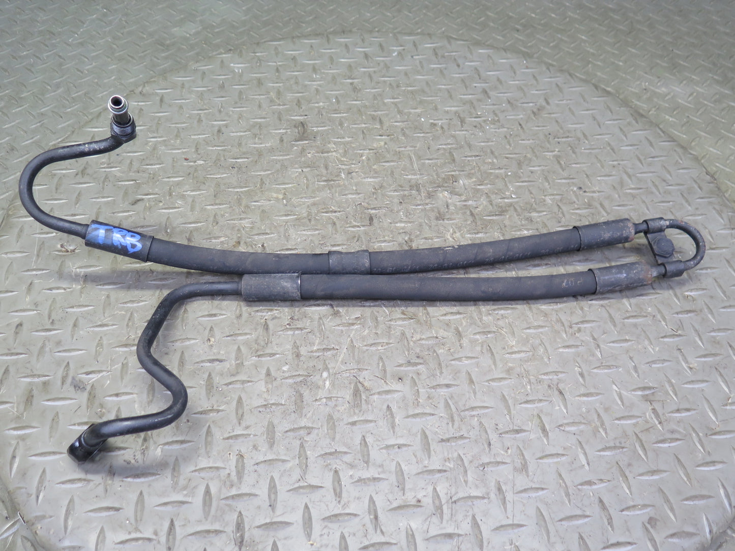 2001 BMW E46 330ci Set of 2 Power Steering Hose Pipe Line OEM