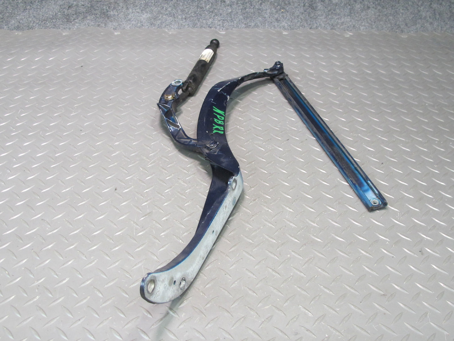 1997-2004 Porsche Boxster 986 Convertible Rear Right TOP Roof Hinge w Support