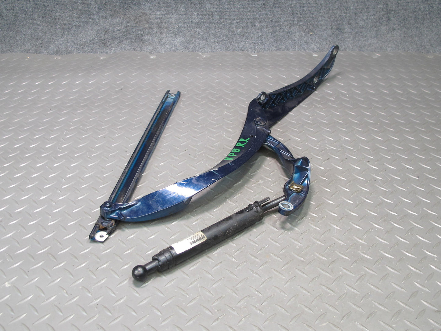 1997-2004 Porsche Boxster 986 Convertible Rear Right TOP Roof Hinge w Support