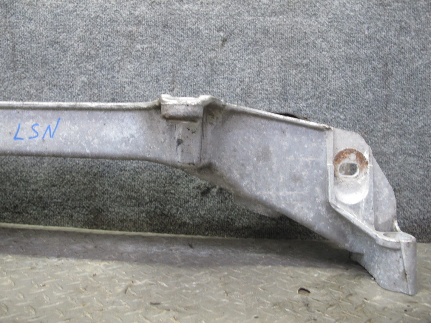 95-00 Lexus UCF20L LS400 Front Suspension Crossmember Sub Frame Subframe OEM