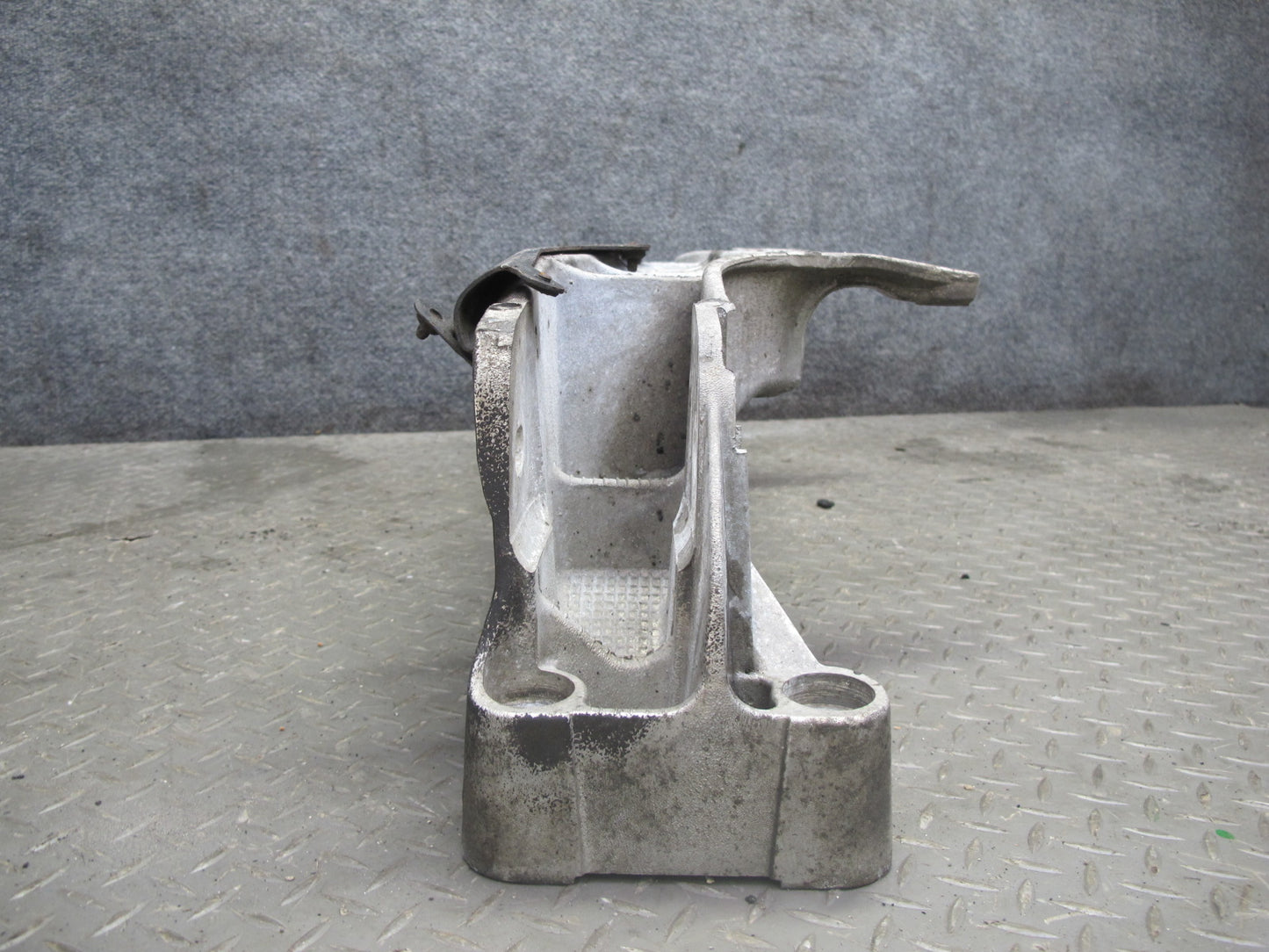 95-00 Lexus UCF20L LS400 Front Suspension Crossmember Sub Frame Subframe OEM