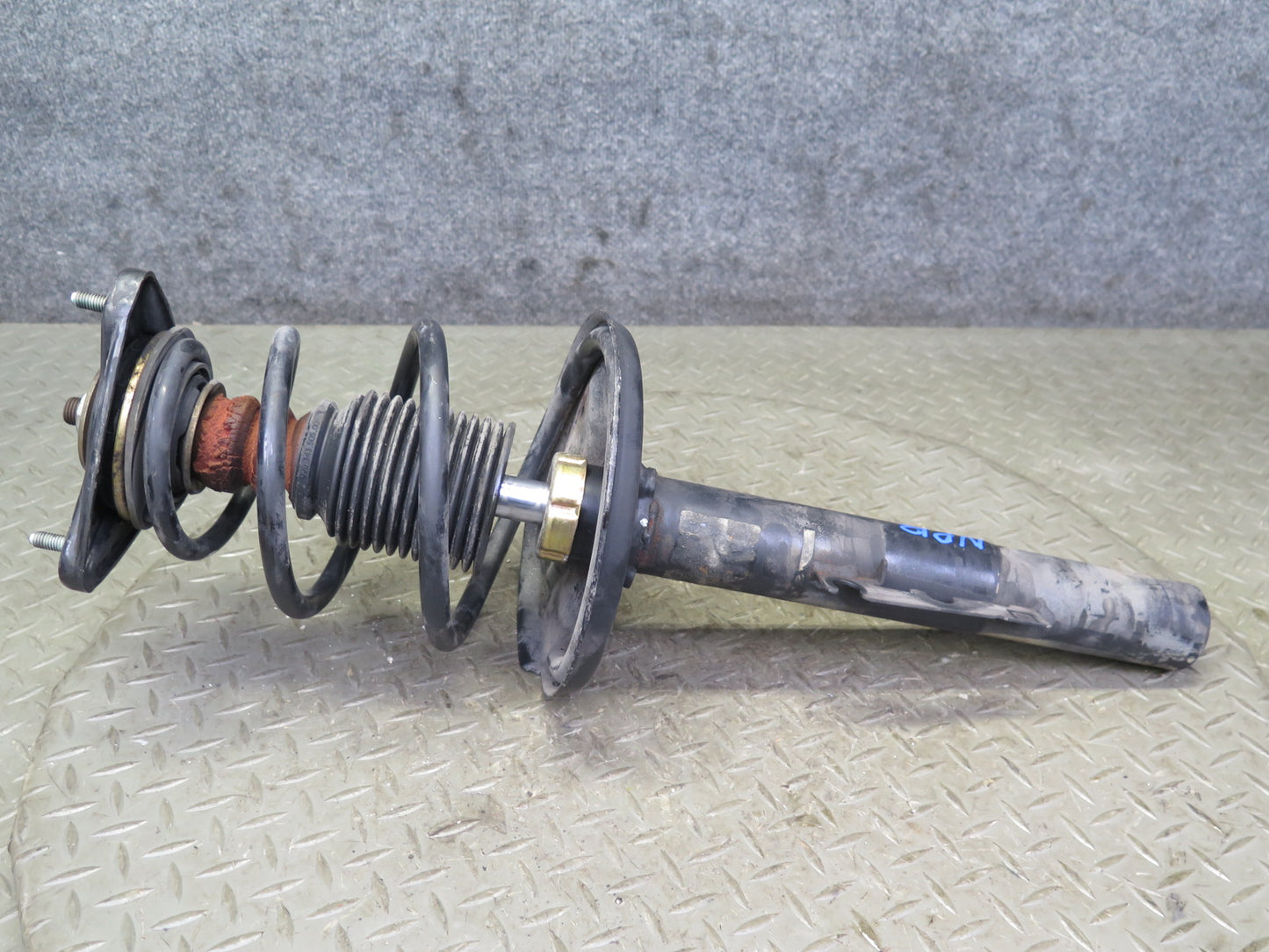 1997-2004 Porsche Boxster 986 RWD Front Strut Shock Absorber Set of 2 72K Miles