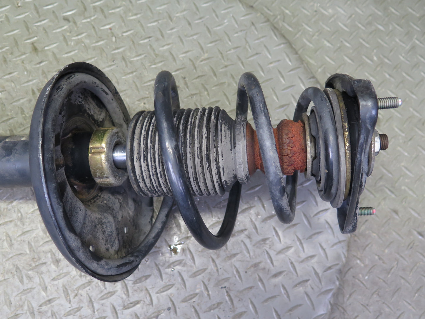 1997-2004 Porsche Boxster 986 RWD Front Strut Shock Absorber Set of 2 72K Miles