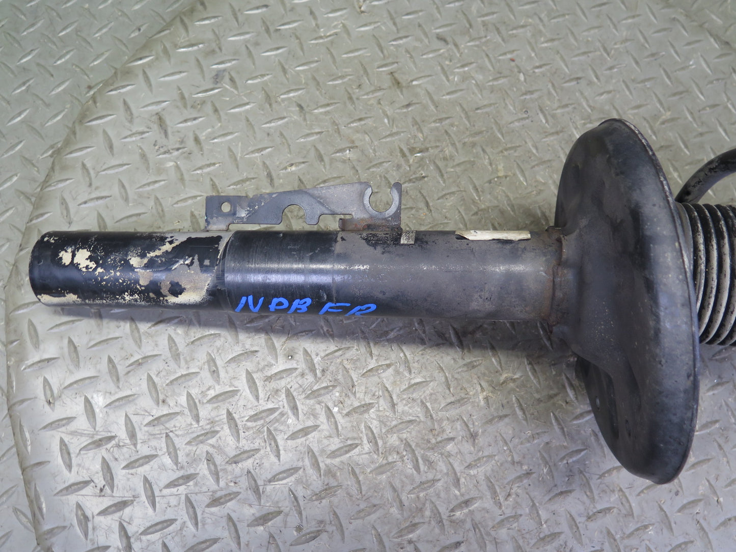1997-2004 Porsche Boxster 986 RWD Front Strut Shock Absorber Set of 2 72K Miles