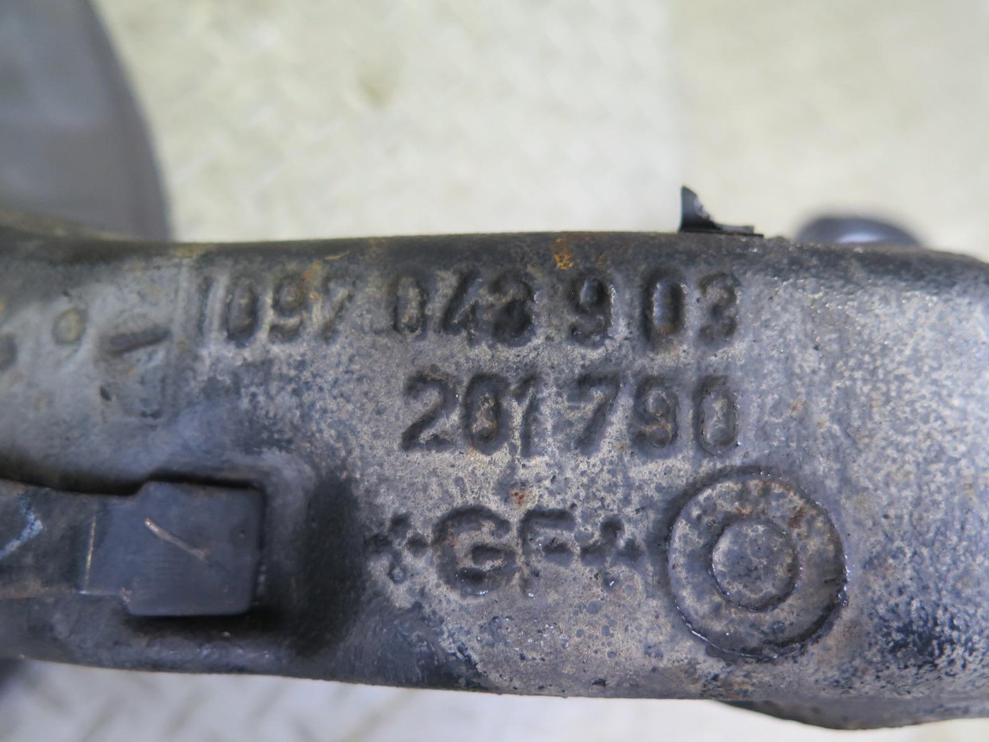 01-06 BMW E46 330ci RWD Rear Left Knuckle Wheel Hub Trailing Arm 77K Miles OEM