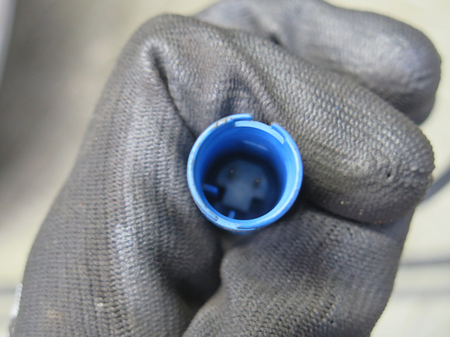 01-06 BMW E46 330ci RWD Rear Left Knuckle Wheel Hub Trailing Arm 77K Miles OEM