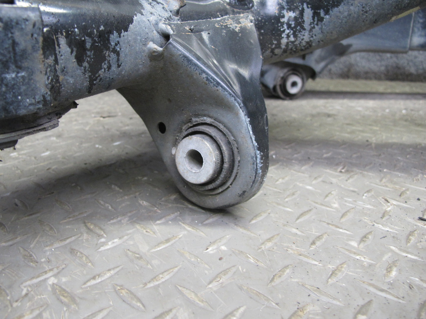 08-13 BMW E82 E88 135i Rear Suspension Subframe Sub Frame Crossmember OEM