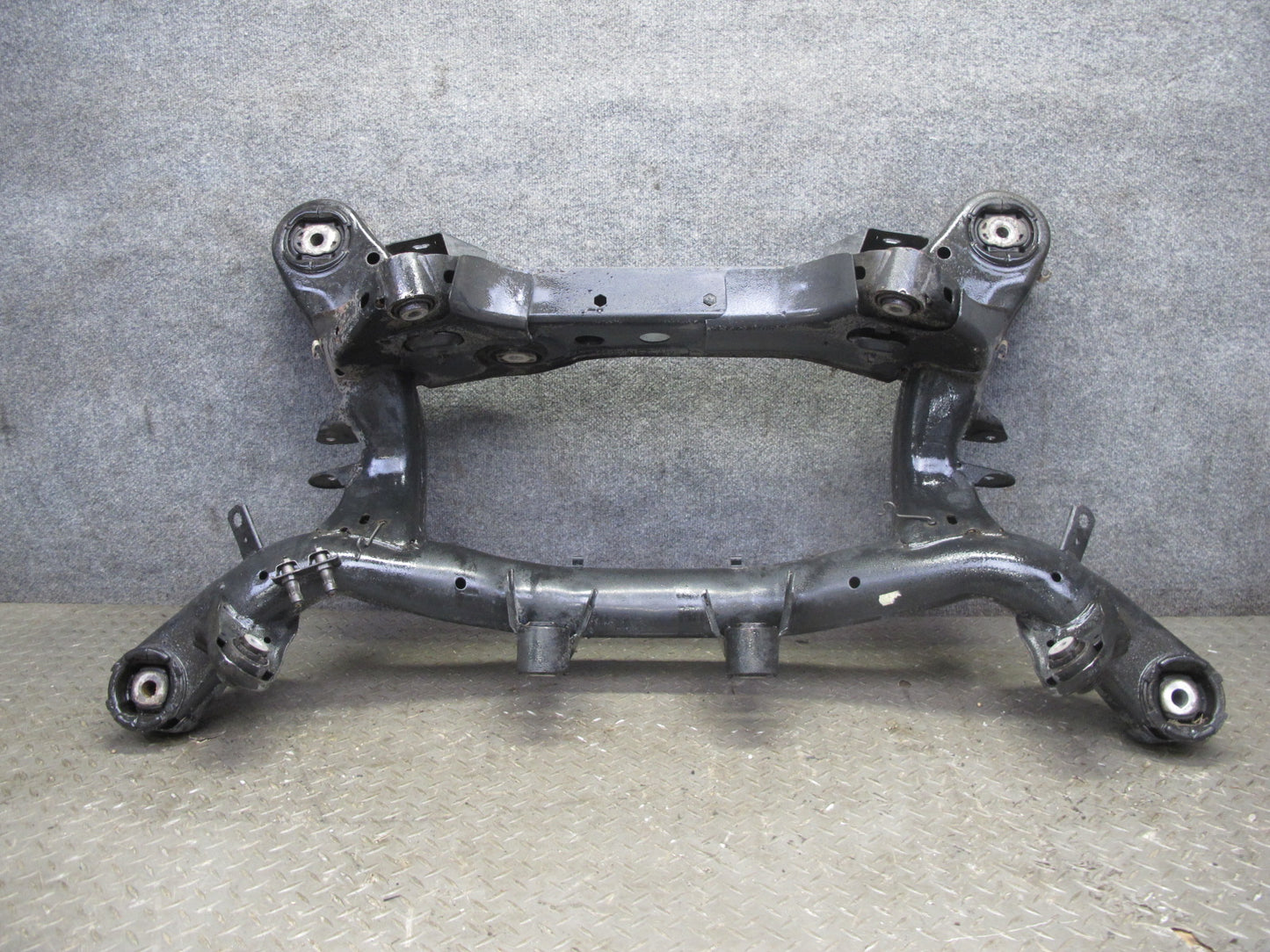 08-13 BMW E82 E88 135i Rear Suspension Subframe Sub Frame Crossmember OEM