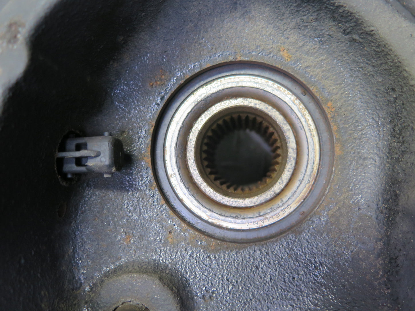 01-06 BMW E46 330ci RWD Rear Right Knuckle Wheel Hub Trailing Arm 77K Miles OEM