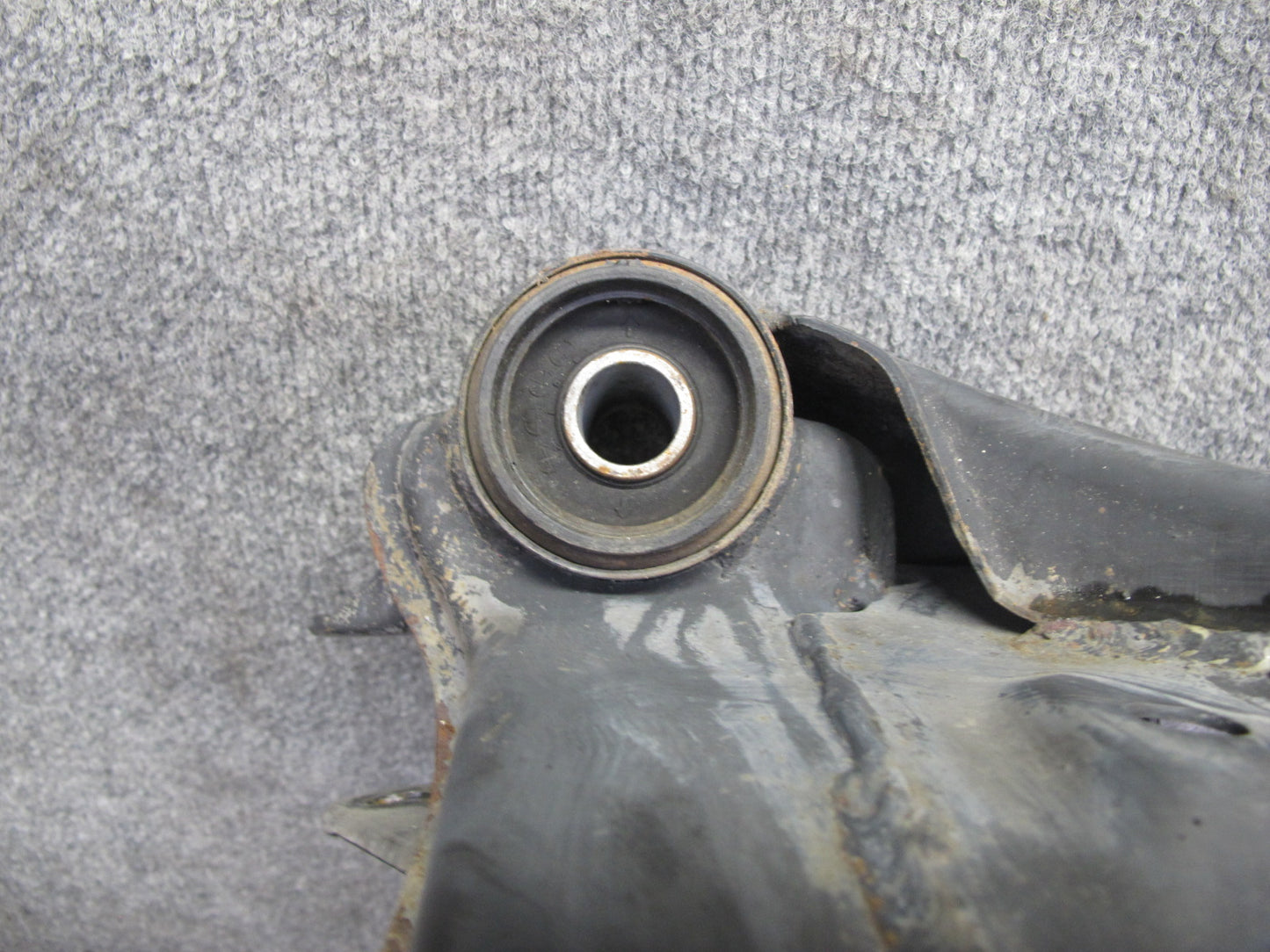 90-93 Nissan Z32 300ZX Turbo AT Rear Suspension Subframe Crossmember Carrier OEM