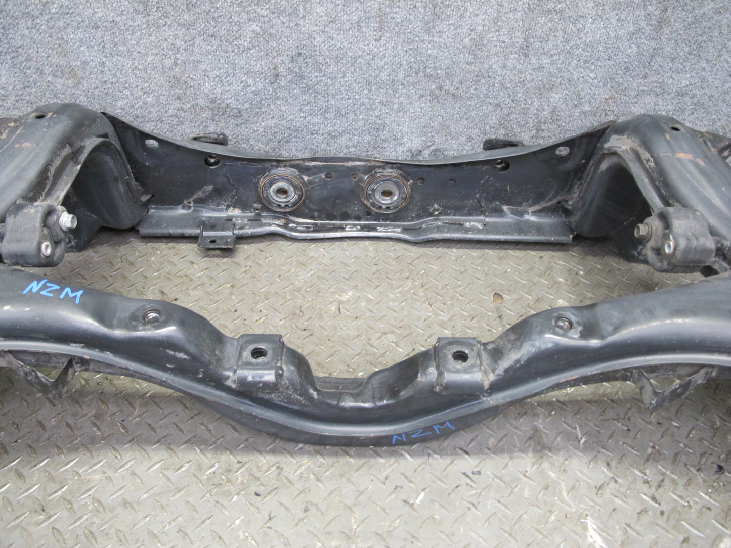 90-93 Nissan Z32 300ZX Turbo AT Rear Suspension Subframe Crossmember Carrier OEM