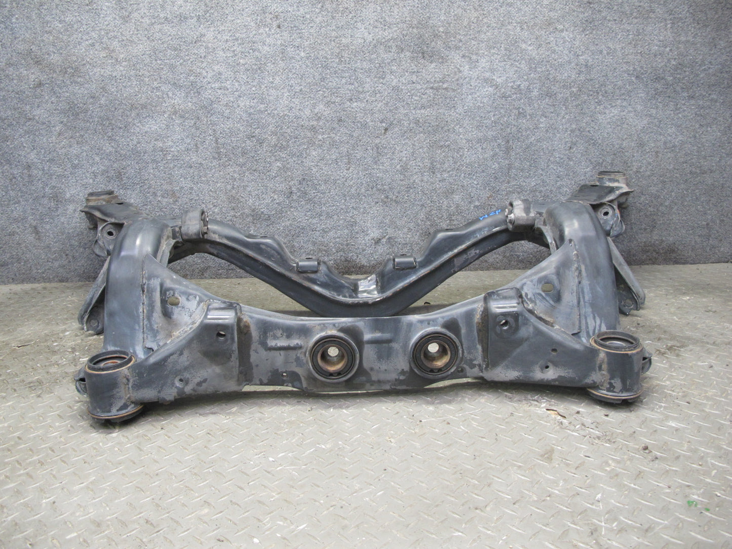 90-93 Nissan Z32 300ZX Turbo AT Rear Suspension Subframe Crossmember Carrier OEM