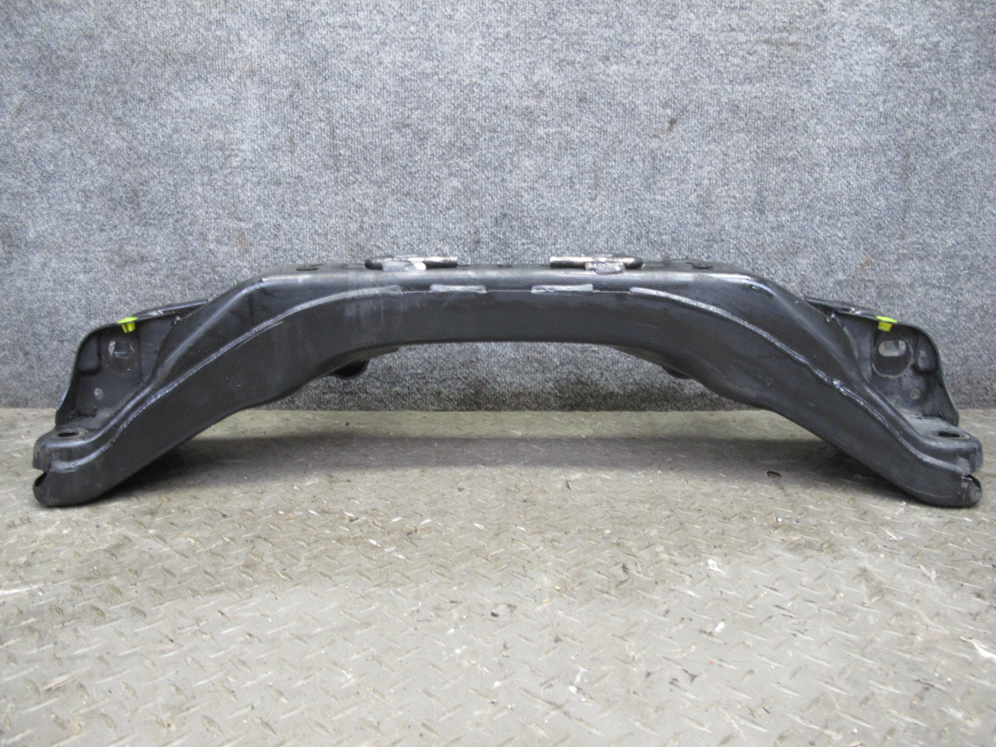 01-05 Lexus JCE10L IS300 Front Suspension Crossmember Sub Frame Subframe OEM