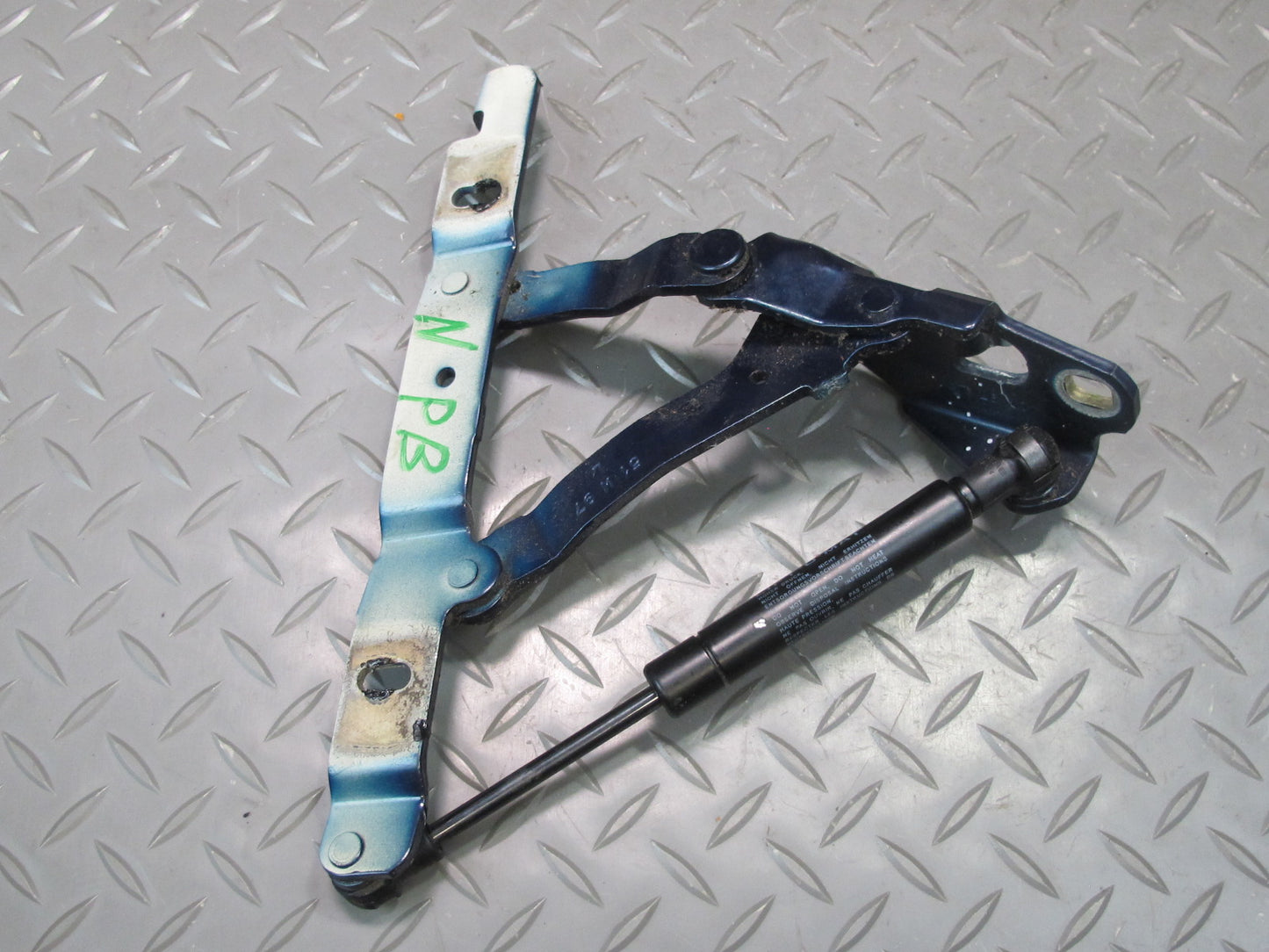 1997-2004 Porsche Boxster 986 Rear Trunk Lid Hinge Bracket w Support Set of 2