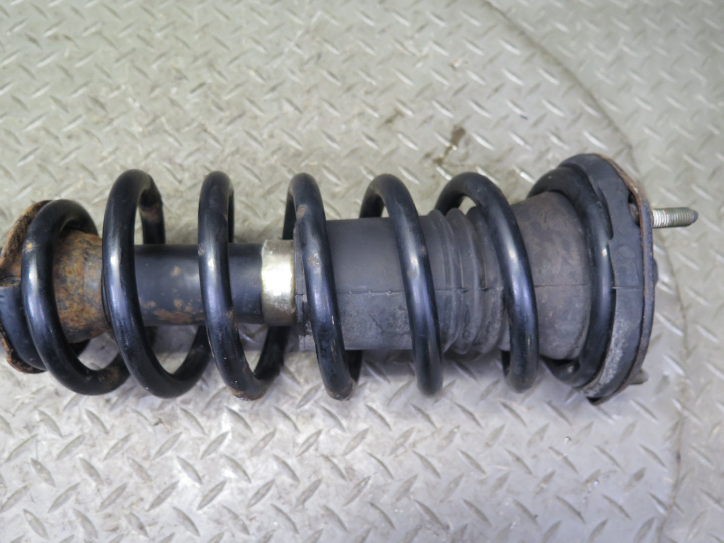 98-00 Lexus UCF20L LS400 RWD Set of 2 Front Strut Shock Absorber 102K Miles OEM