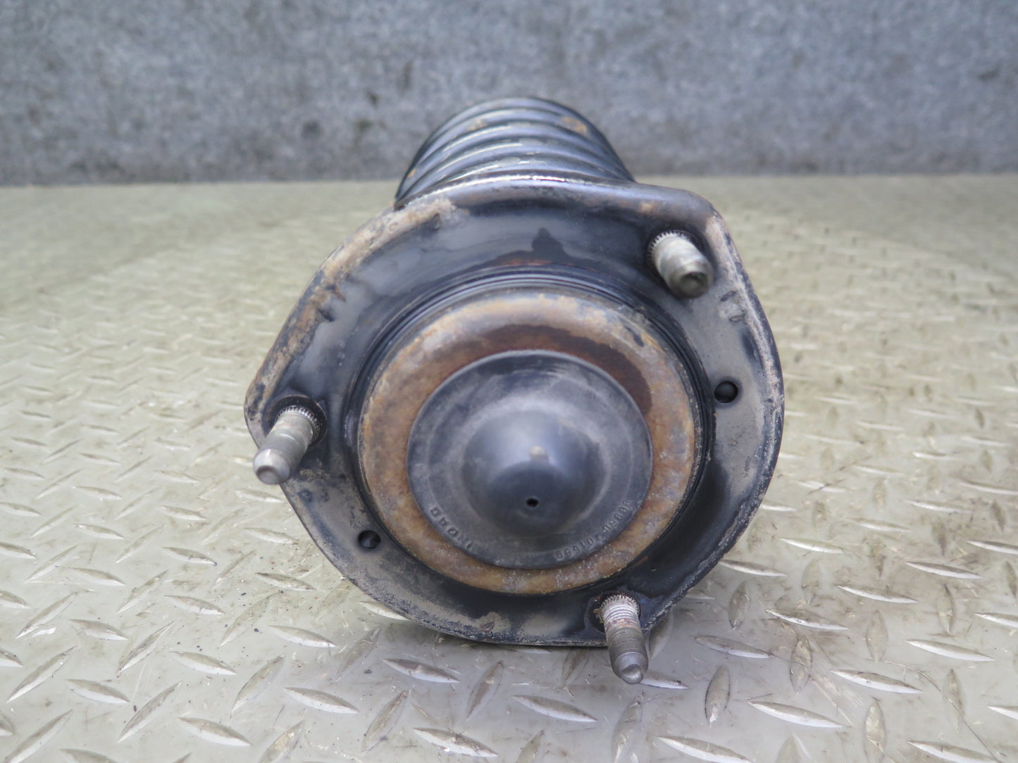 98-00 Lexus UCF20L LS400 RWD Set of 2 Front Strut Shock Absorber 102K Miles OEM