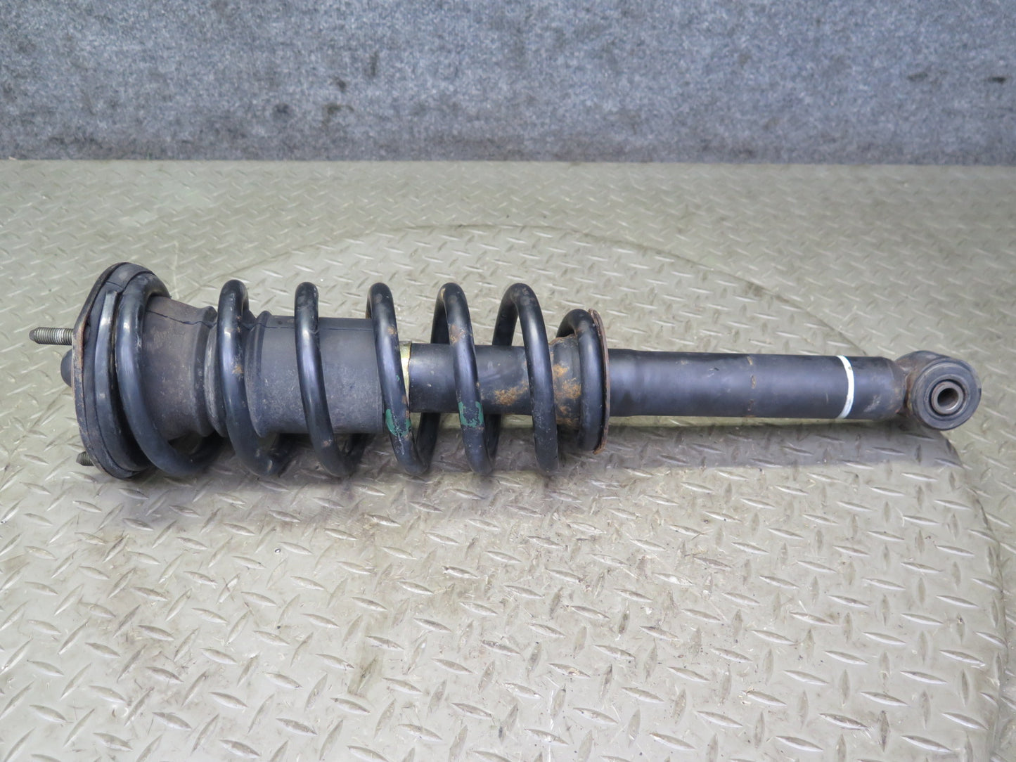98-00 Lexus UCF20L LS400 RWD Set of 2 Front Strut Shock Absorber 102K Miles OEM