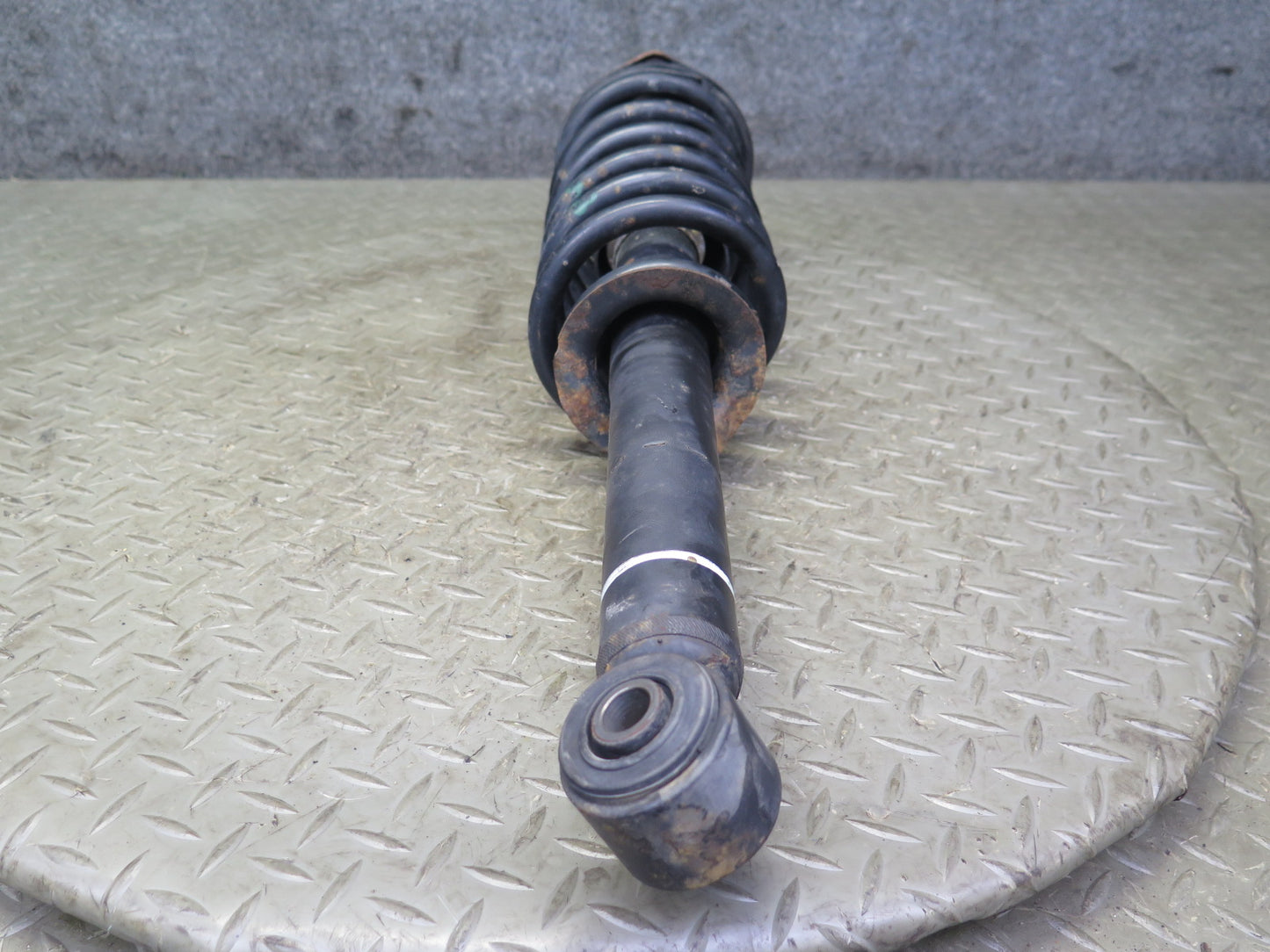 98-00 Lexus UCF20L LS400 RWD Set of 2 Front Strut Shock Absorber 102K Miles OEM