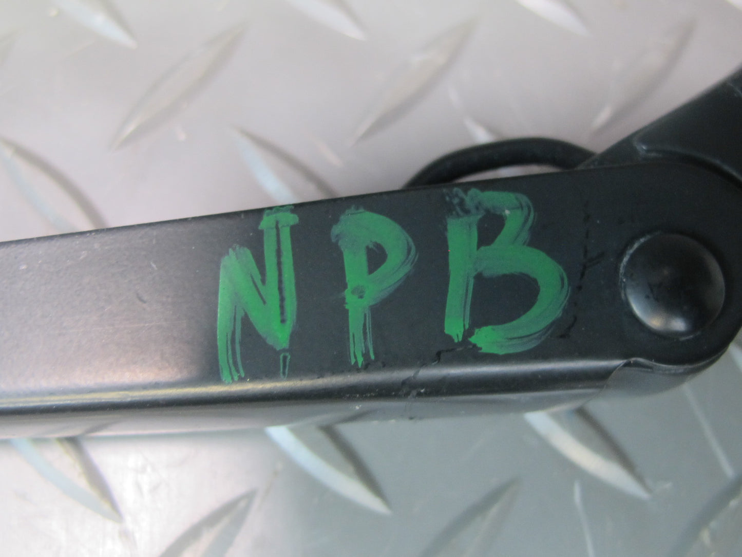 1997-2004 Porsche Boxster 986 Front Left & Right Windshield Wiper Arm Set