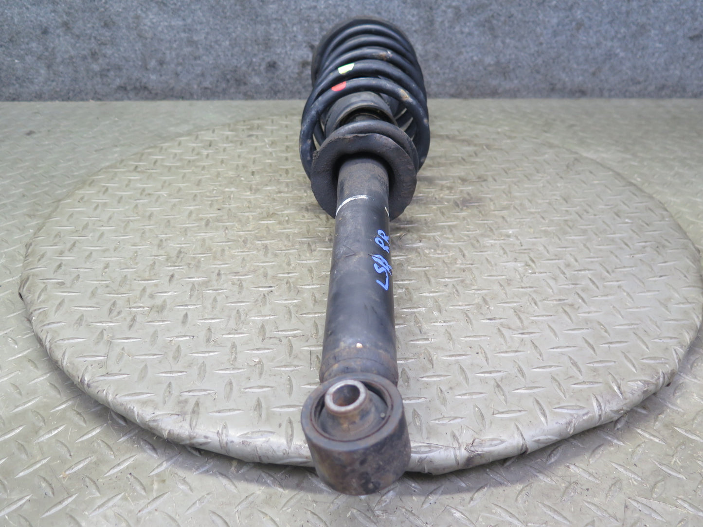 98-00 Lexus UCF20L LS400 RWD Set of 2 Rear Strut Shock Absorber 102K Miles OEM
