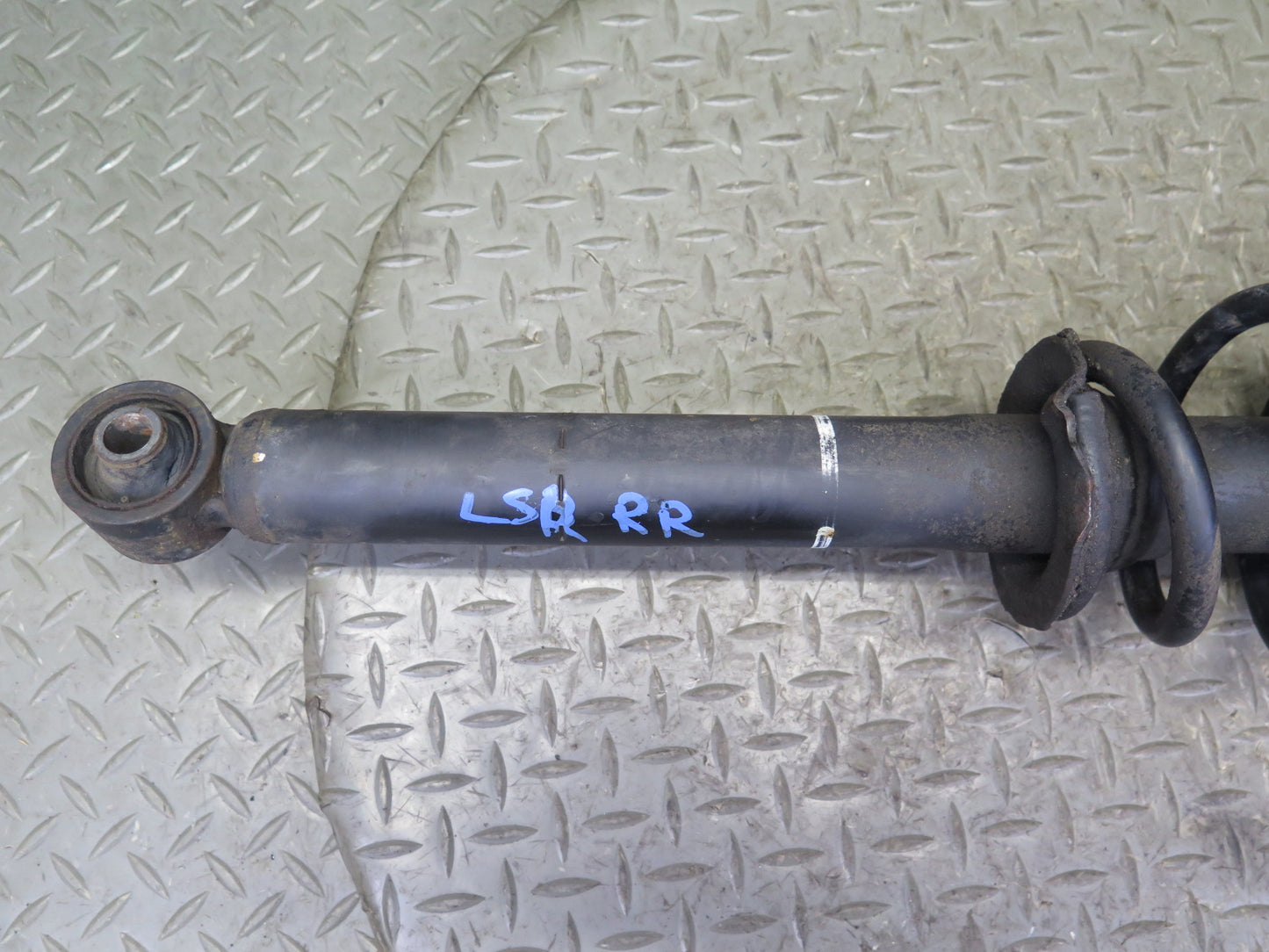 98-00 Lexus UCF20L LS400 RWD Set of 2 Rear Strut Shock Absorber 102K Miles OEM