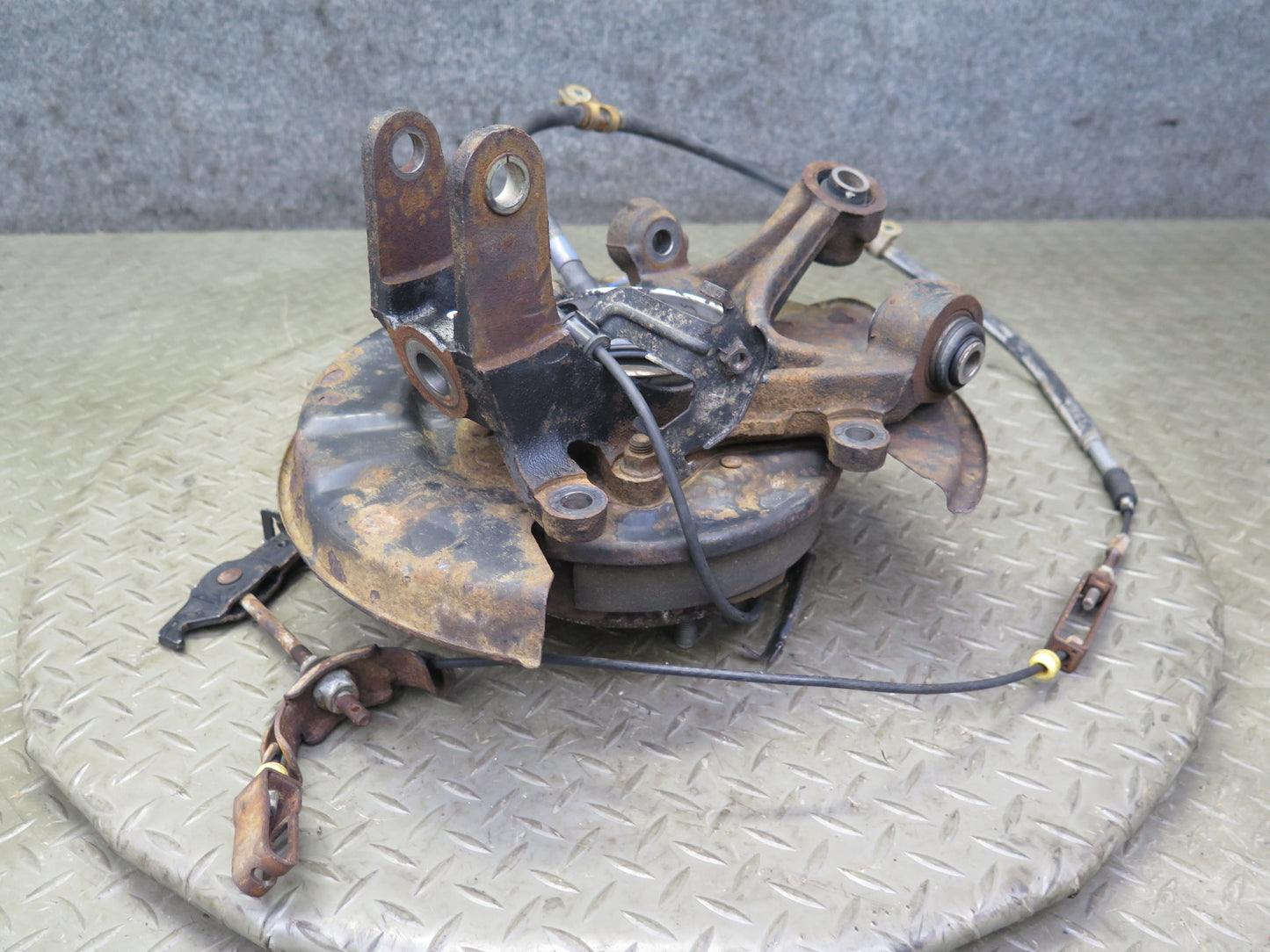 98-00 Lexus UCF20L LS400 Rear Left Spindle Knuckle Wheel Hub Bearing 102K OEM