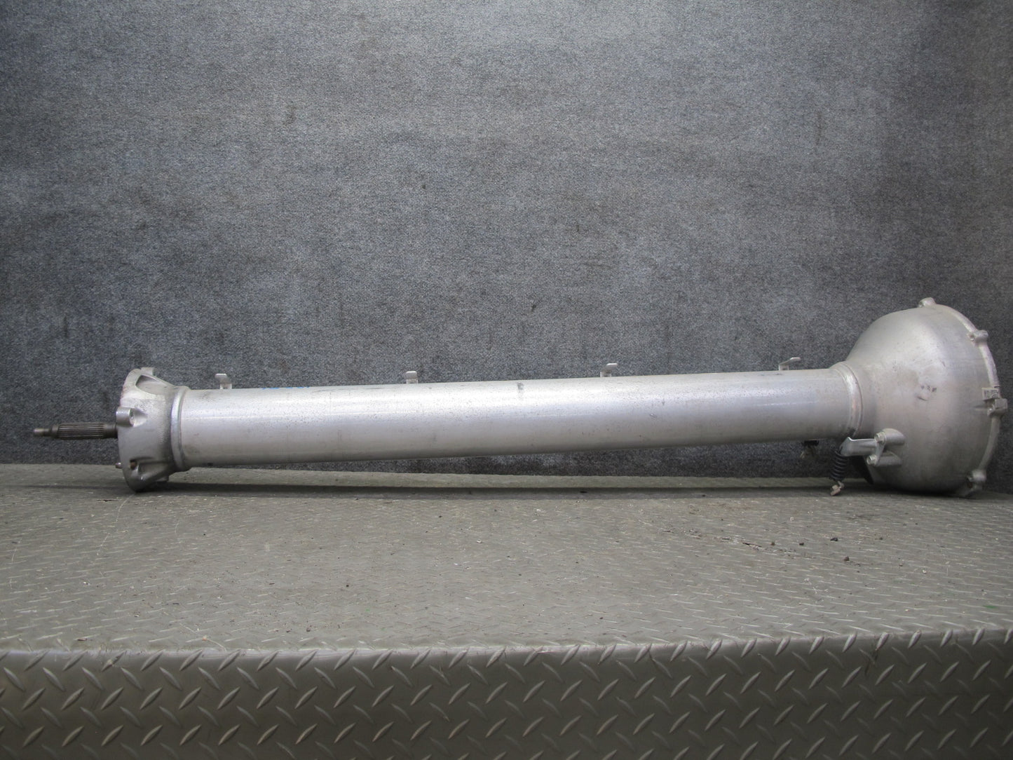 97-04 Chevrolet Corvette C5 5.7L LS1 A/T Drive Shaft Torque Tube 12564456 OEM