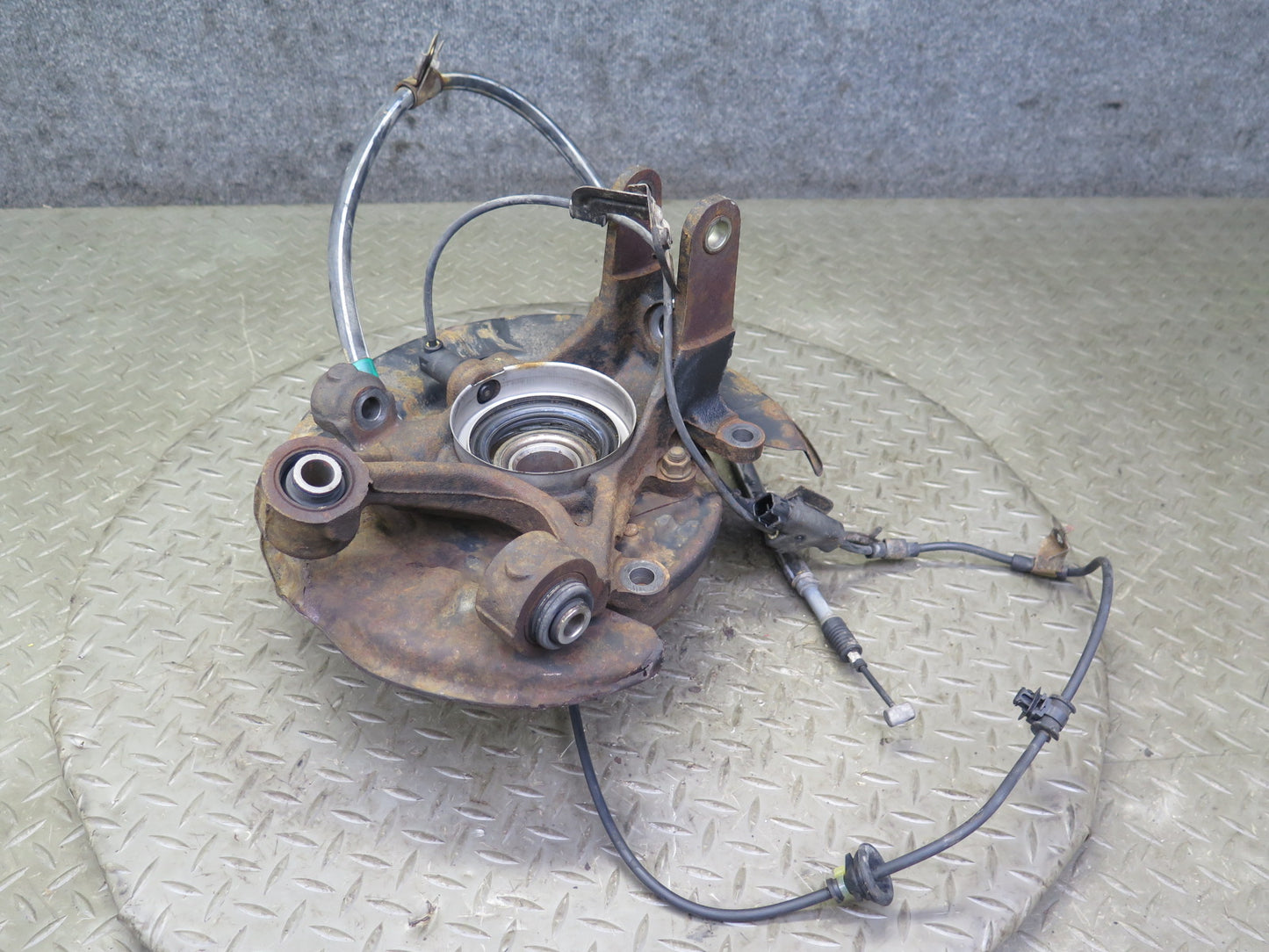 98-00 Lexus UCF20L LS400 Rear Right Spindle Knuckle Wheel Hub Bearing 102K OEM