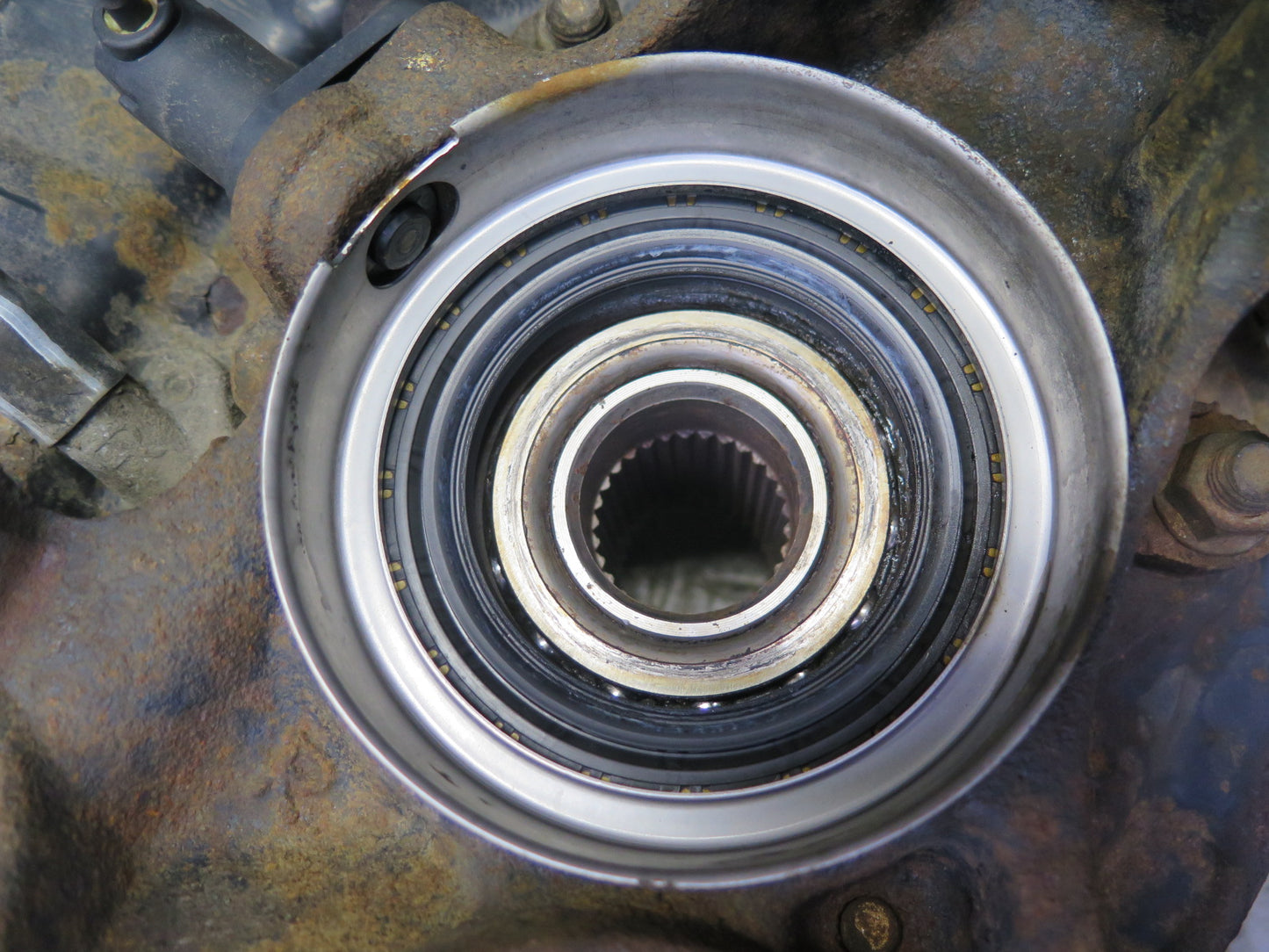 98-00 Lexus UCF20L LS400 Rear Right Spindle Knuckle Wheel Hub Bearing 102K OEM