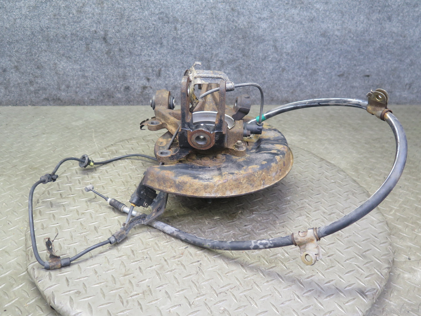 98-00 Lexus UCF20L LS400 Rear Right Spindle Knuckle Wheel Hub Bearing 102K OEM