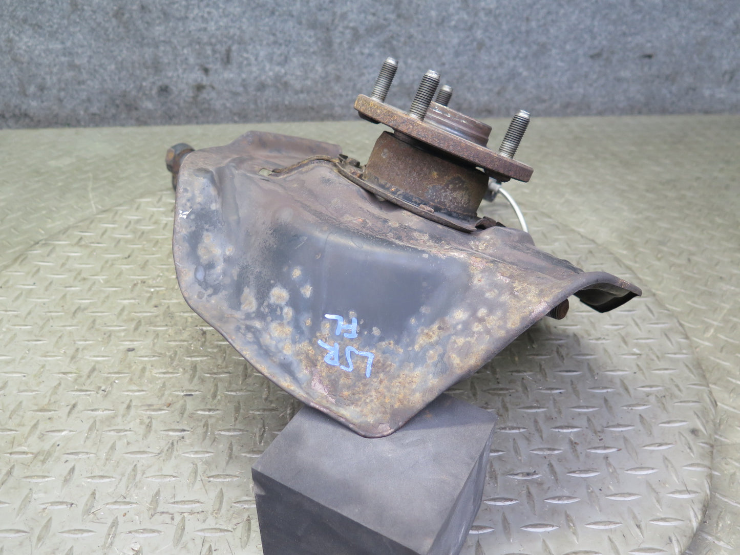 98-00 Lexus UCF20L LS400 Front Left Spindle Knuckle Wheel Hub Bearing 102K OEM