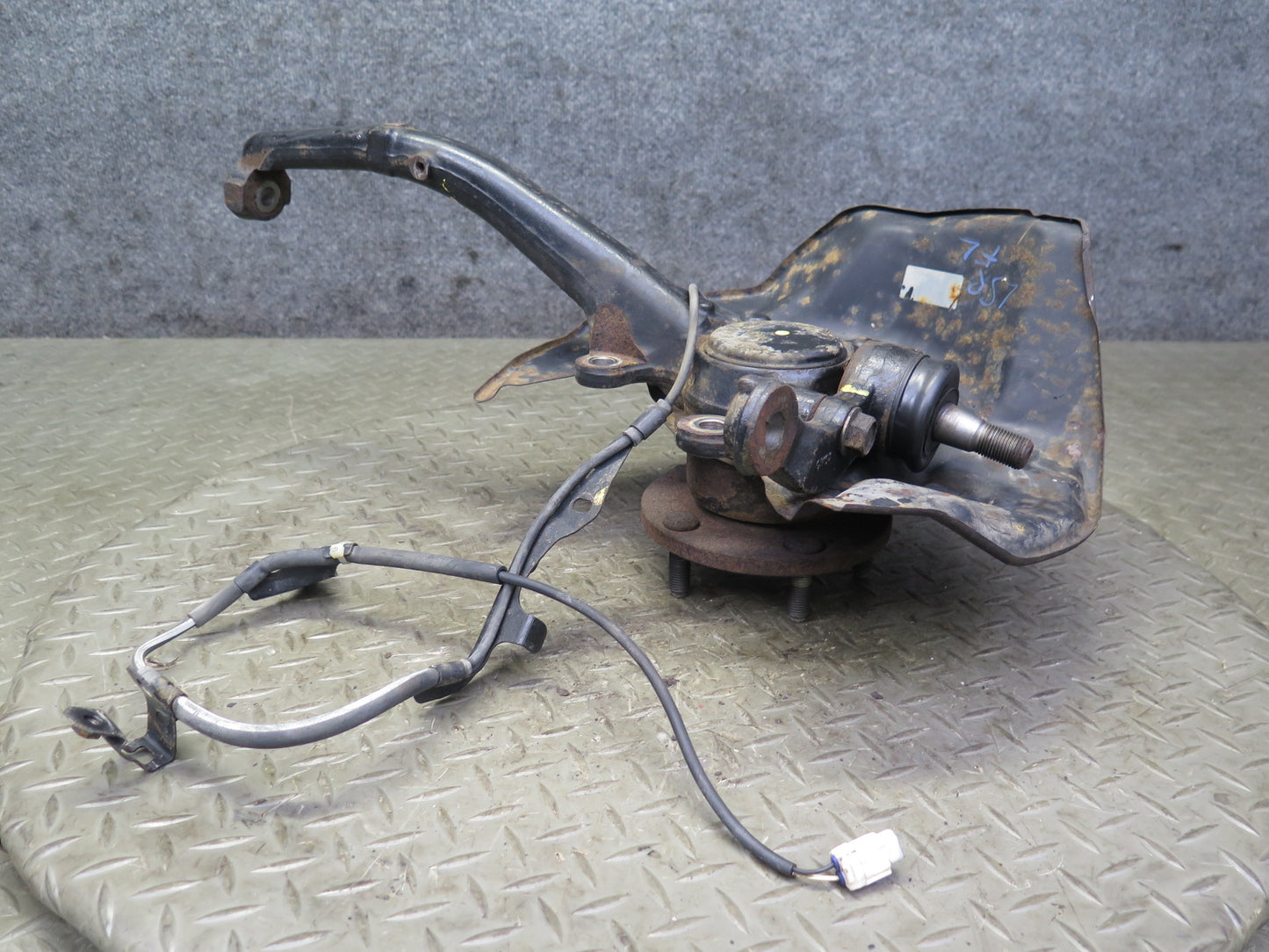 98-00 Lexus UCF20L LS400 Front Left Spindle Knuckle Wheel Hub Bearing 102K OEM