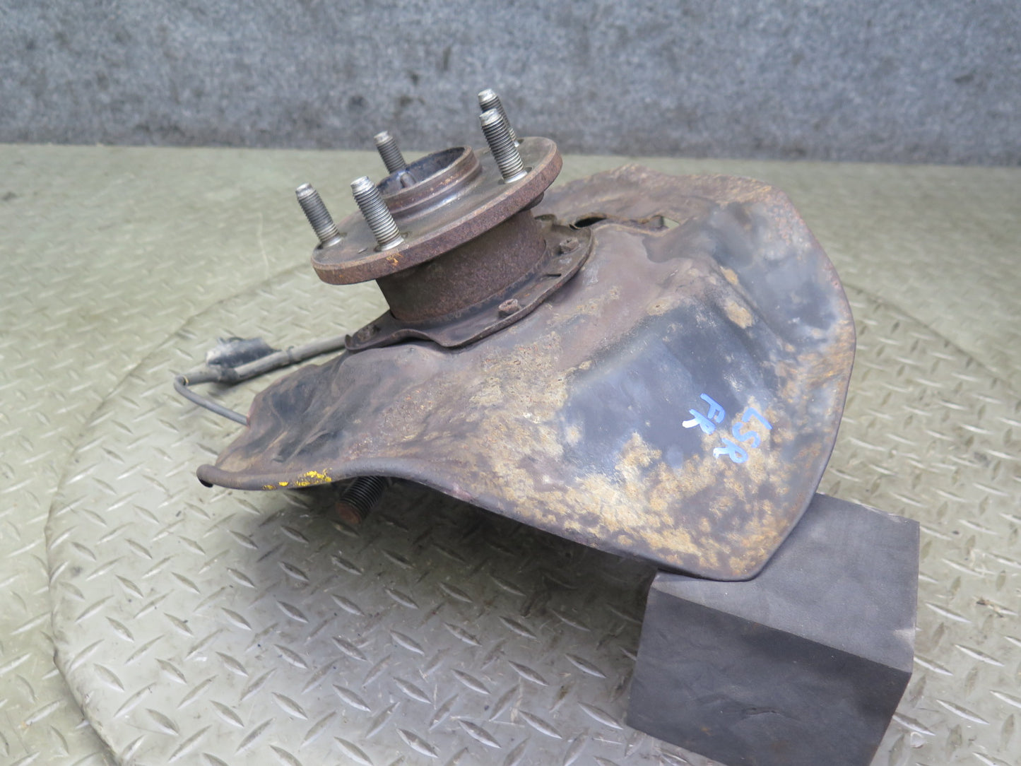 98-00 Lexus UCF20L LS400 Front Right Spindle Knuckle Wheel Hub Bearing 102K OEM