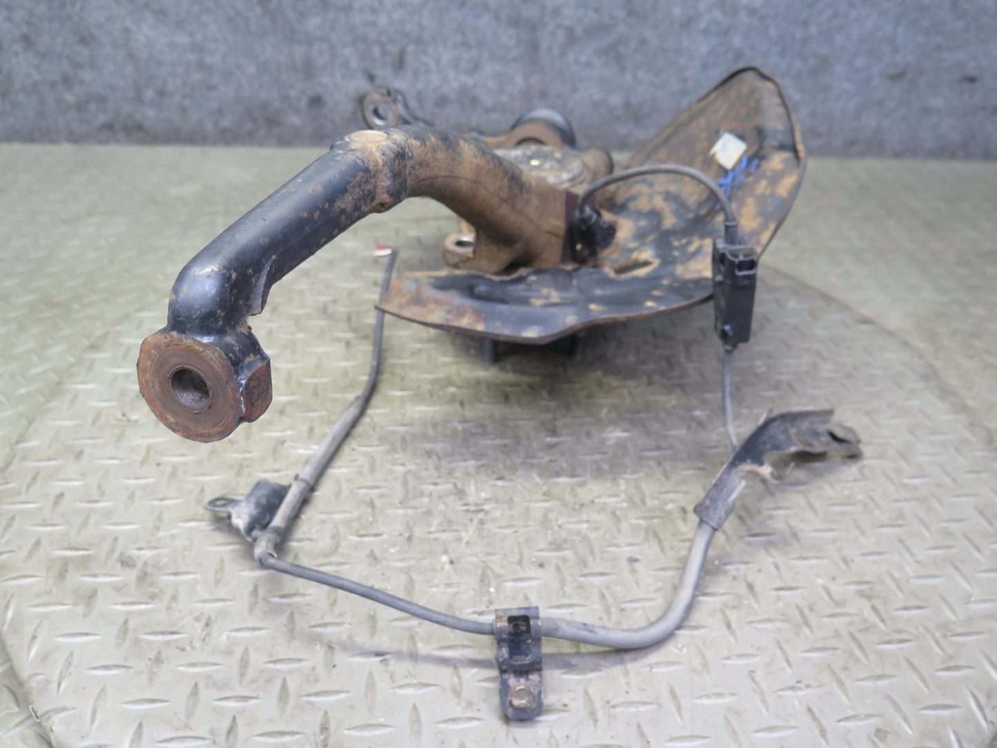 98-00 Lexus UCF20L LS400 Front Right Spindle Knuckle Wheel Hub Bearing 102K OEM