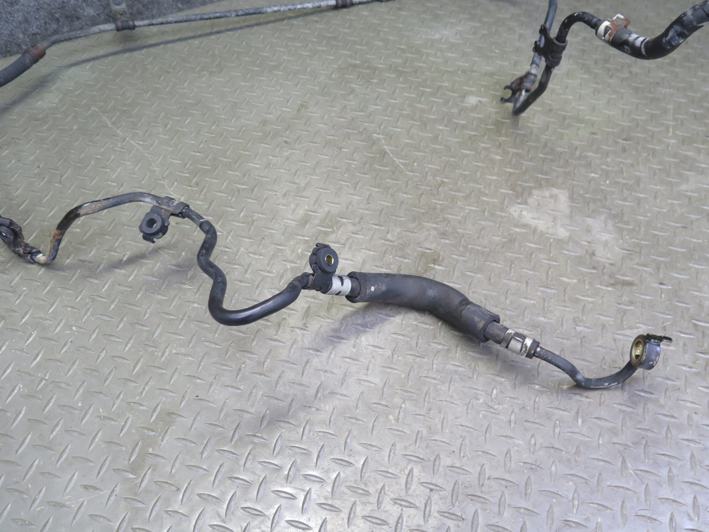 98-00 Lexus UCF20L LS400 Set of 2 Power Steering Hose Pipe Line OEM