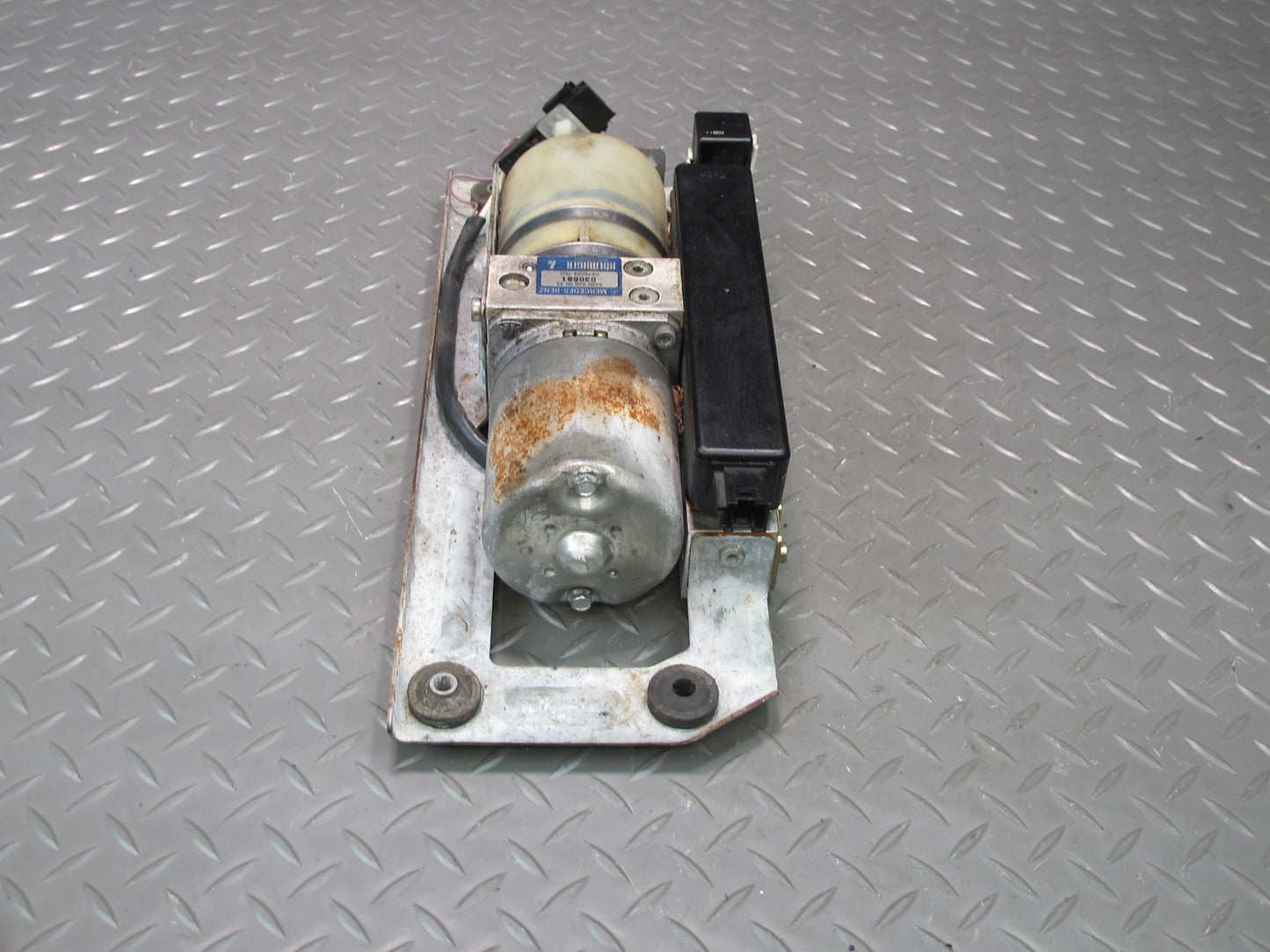 03-08 Mercedes R230 SL500 Sl-class Convertible TOP Roof Hydraulic Pump Motor OEM