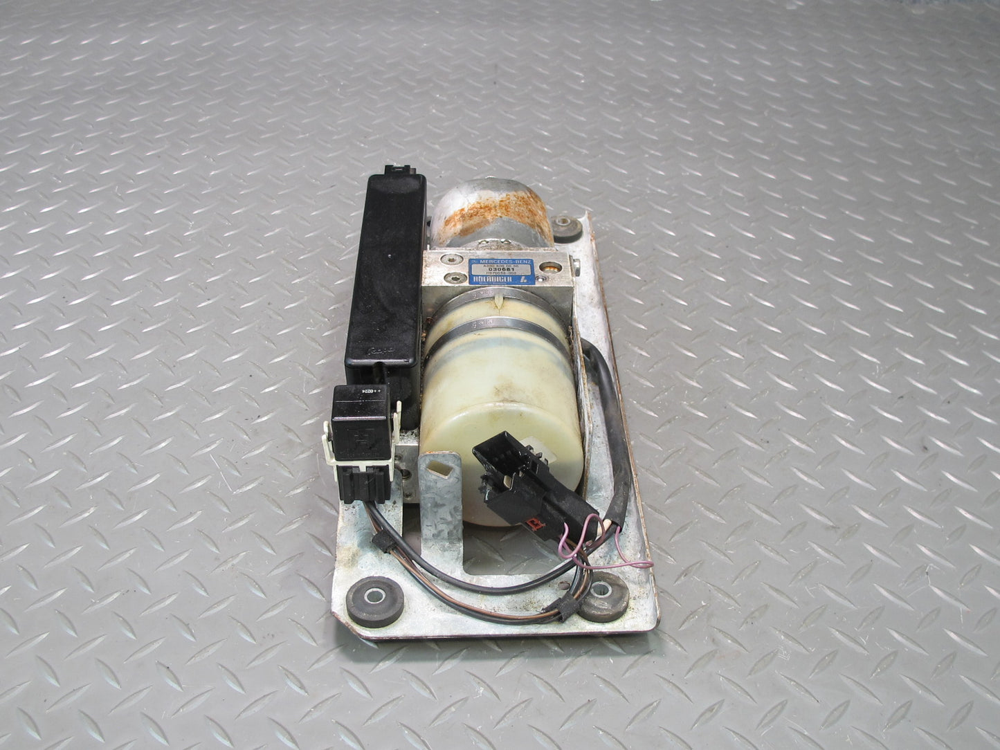 03-08 Mercedes R230 SL500 Sl-class Convertible TOP Roof Hydraulic Pump Motor OEM