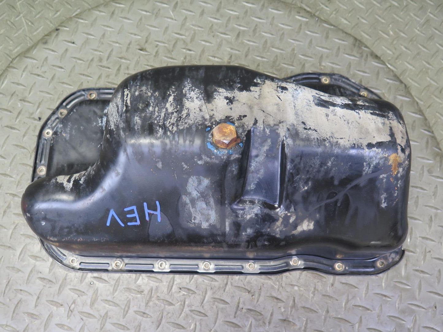 99-00 VW Eurovan T4 2.8L AES Engine Motor Lower Oil Pan OEM