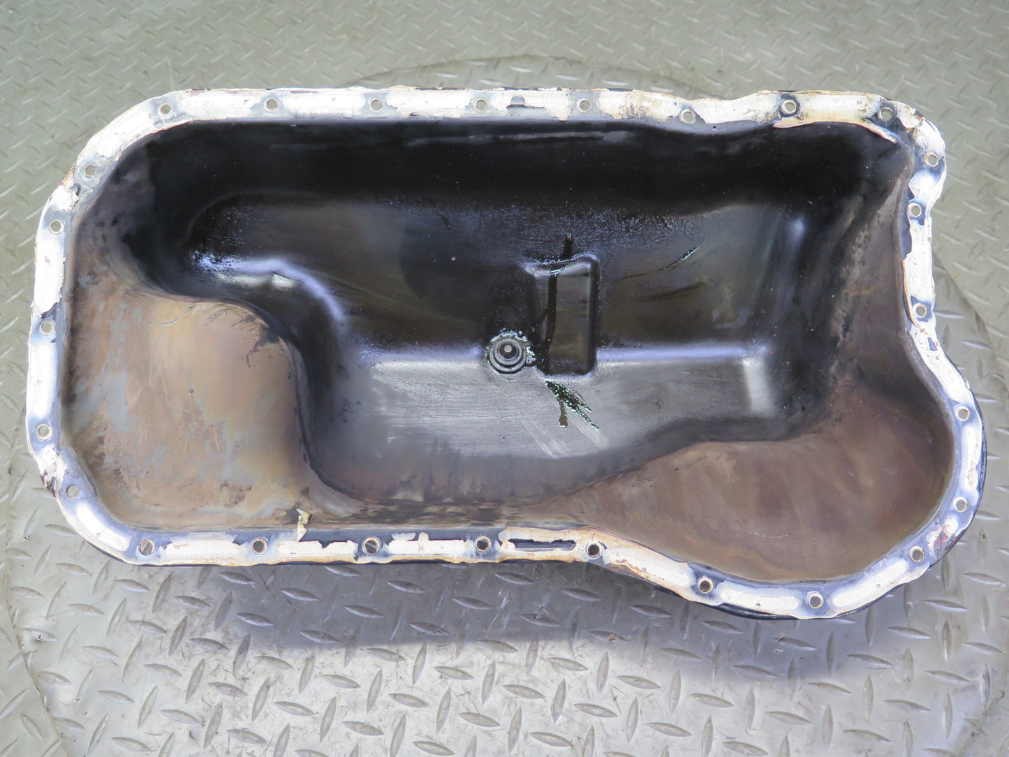 99-00 VW Eurovan T4 2.8L AES Engine Motor Lower Oil Pan OEM