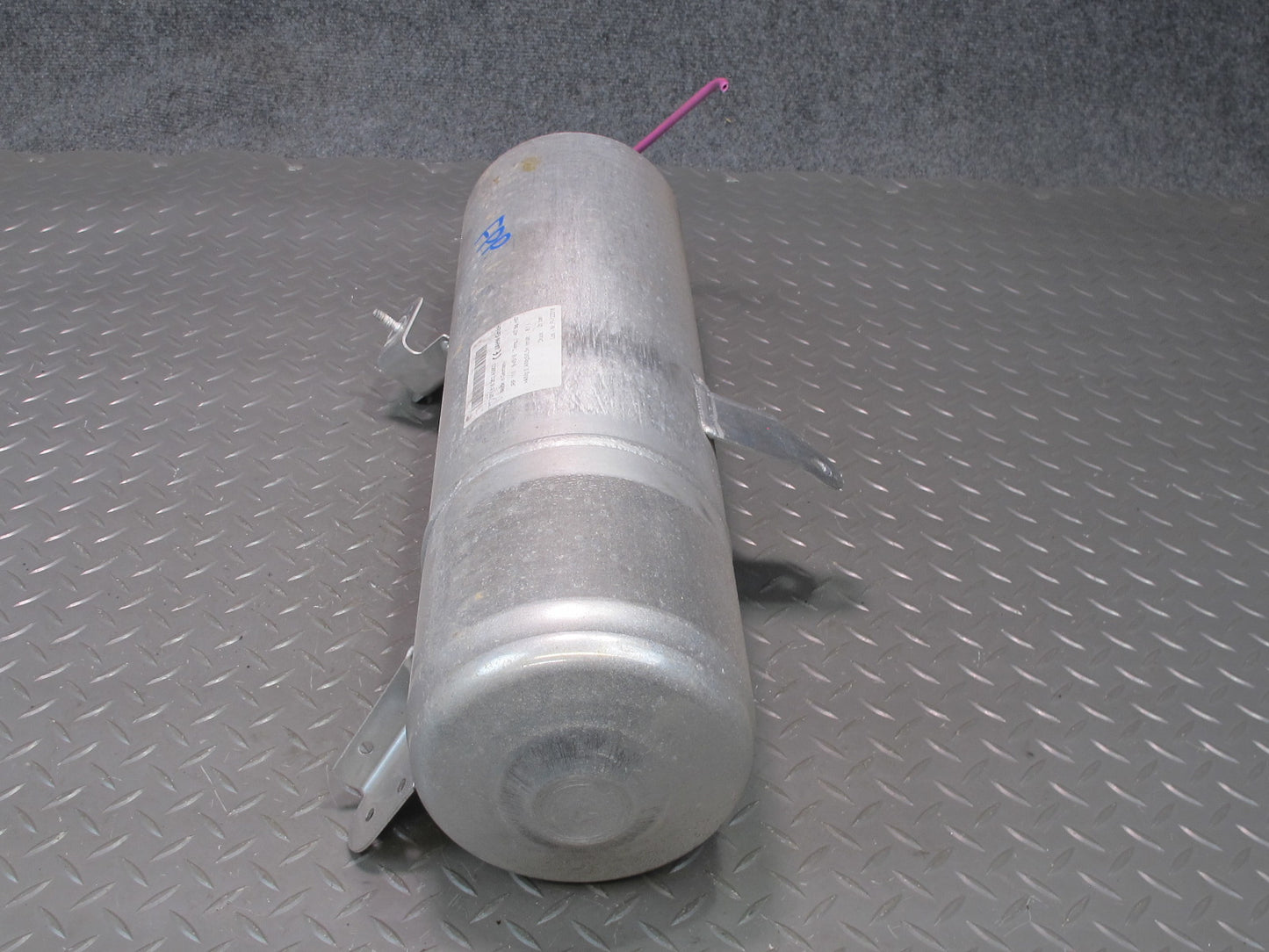 17-21 Porsche Panamera 971 Air Suspension Pressure Accumulator Reservoir Tank