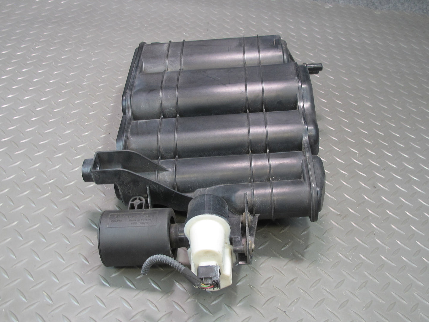 17-23 Porsche Panamera 971 Fuel Evap Vapor Charcoal Canister 971201805B