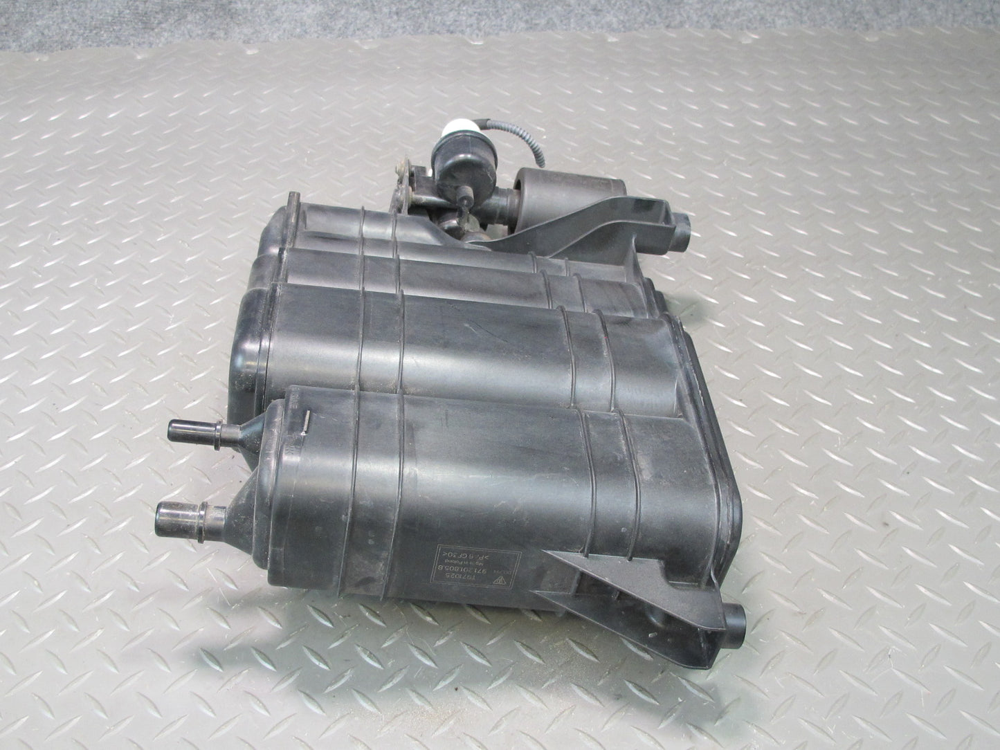 17-23 Porsche Panamera 971 Fuel Evap Vapor Charcoal Canister 971201805B