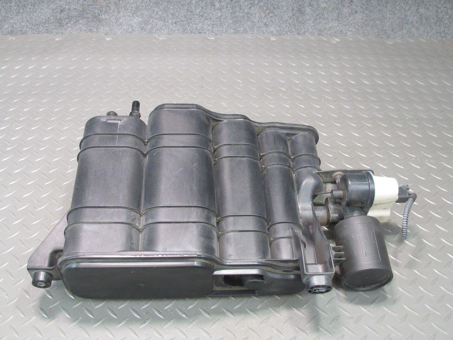 17-23 Porsche Panamera 971 Fuel Evap Vapor Charcoal Canister 971201805B