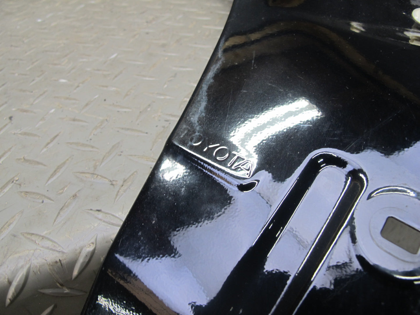 2003-2009 Lexus UZJ120L GX470 Front Left Side Fender Shell Cover Panel Black