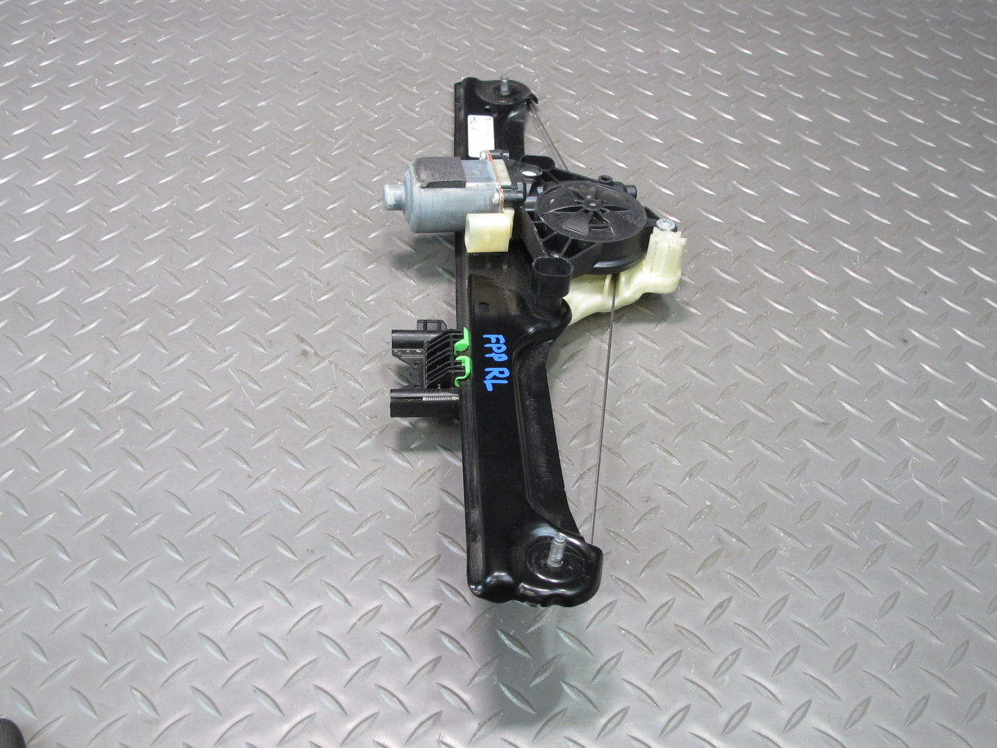 17-23 Porsche Panamera 971 Rear Left Door Window Regulator w Motor 971839401