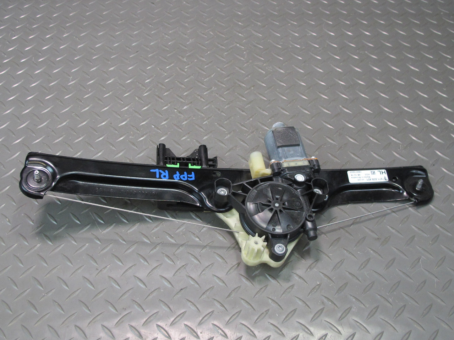17-23 Porsche Panamera 971 Rear Left Door Window Regulator w Motor 971839401