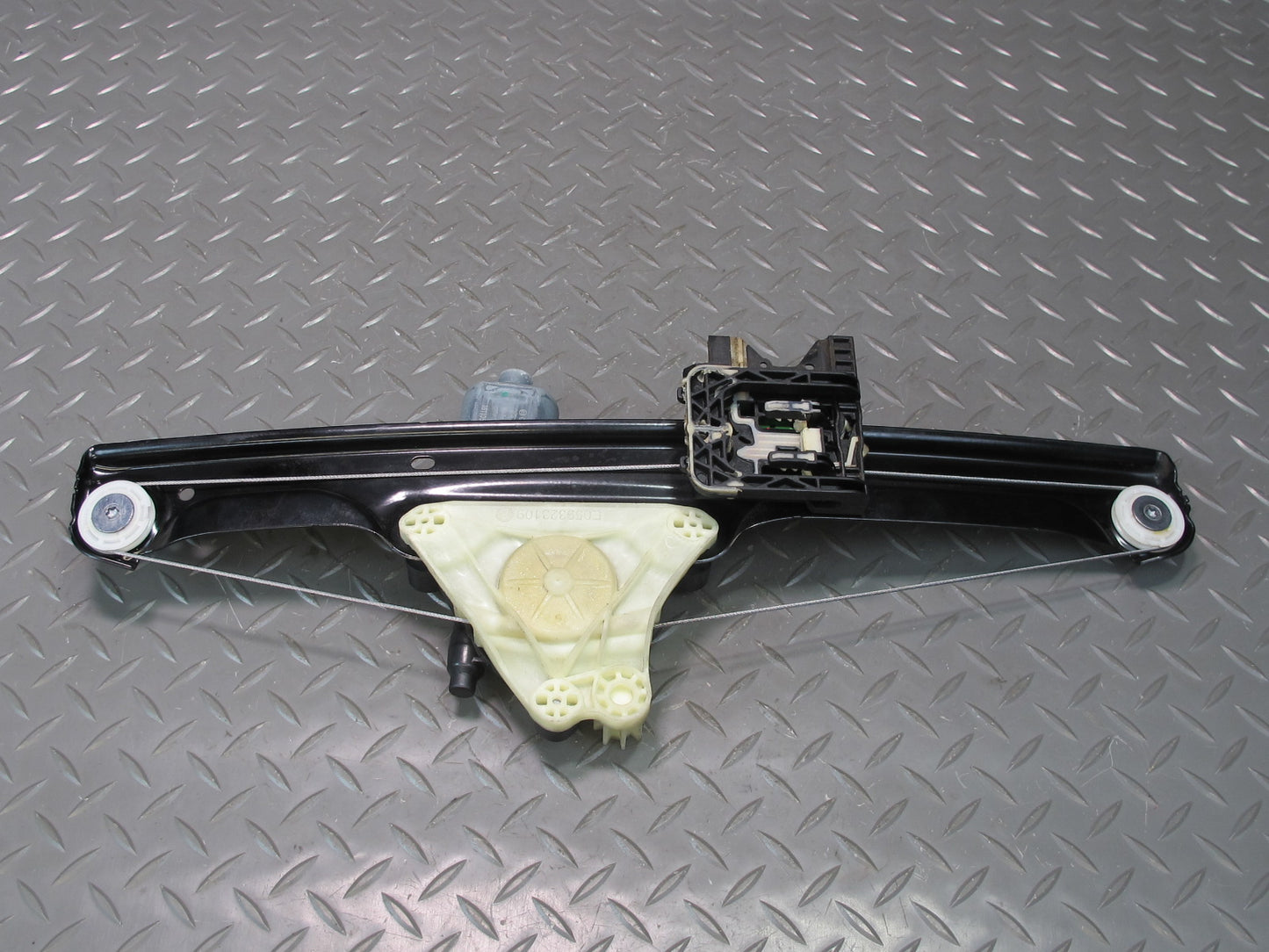 17-23 Porsche Panamera 971 Rear Left Door Window Regulator w Motor 971839401