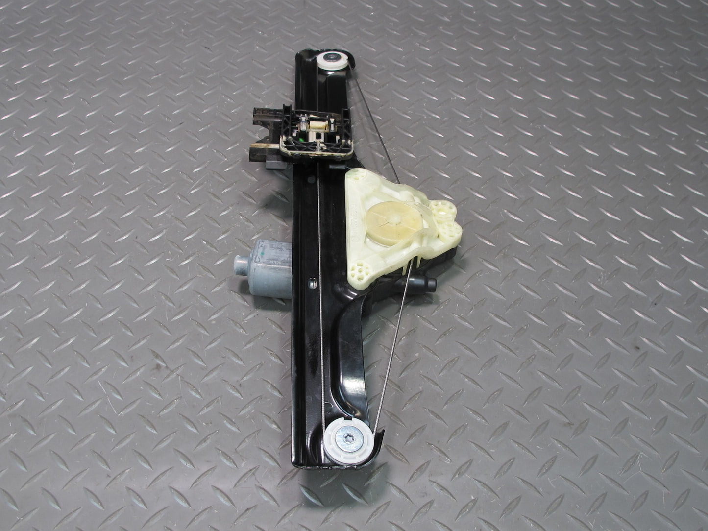 17-23 Porsche Panamera 971 Rear Left Door Window Regulator w Motor 971839401