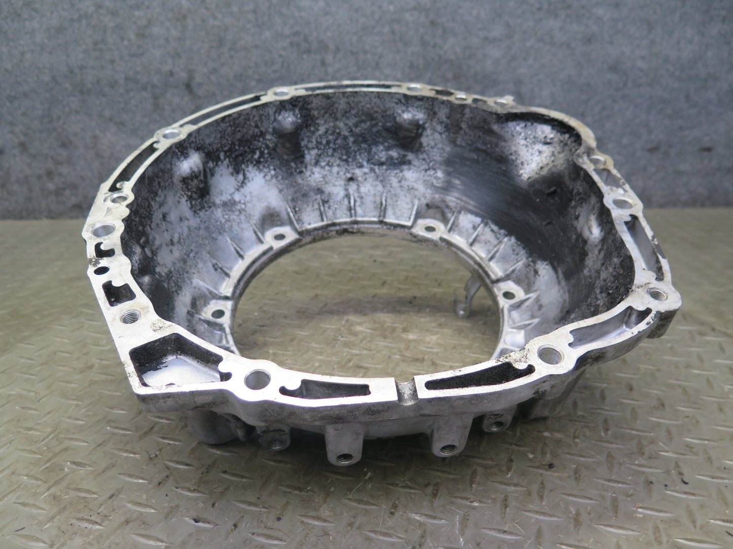 01-05 Lexus GS300 IS300 2JZGE RWD A650E A/T Auto Transmission Bell Housing OEM