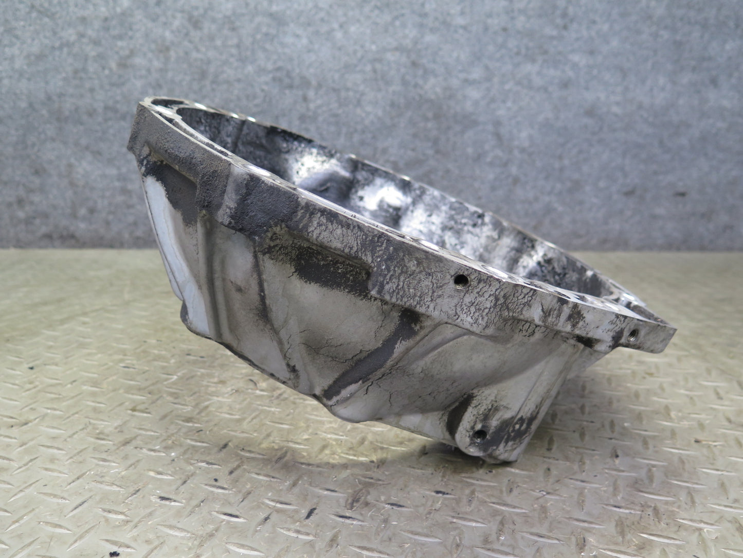 01-05 Lexus GS300 IS300 2JZGE RWD A650E A/T Auto Transmission Bell Housing OEM